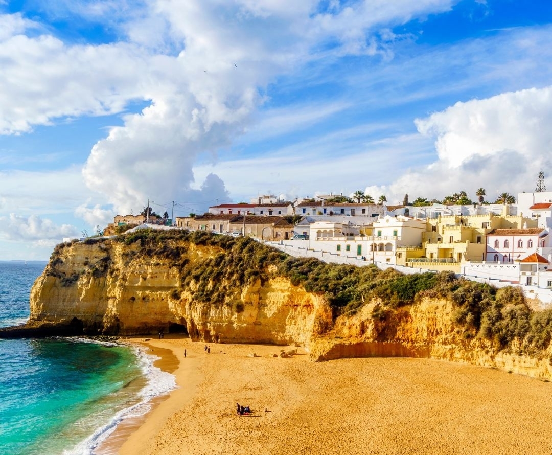 Carvoiero town beach